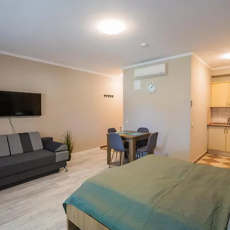 Plazs Apartament Siófok
